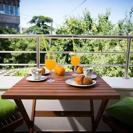 Apartment Mia - One Bedroom With Balcony *